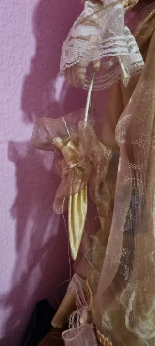 Bambola porcellana vintage abito oro