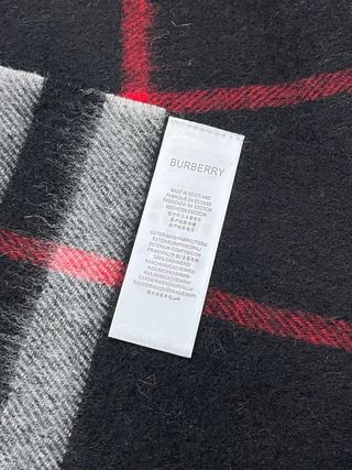 Bufanda Burberry Clásica Negra