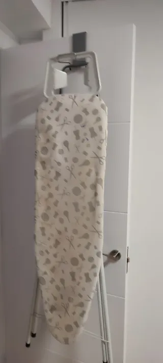 Colgador puerta tabla planchar metal