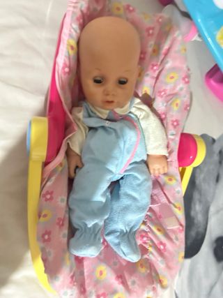 Bambola neonato con marsupio