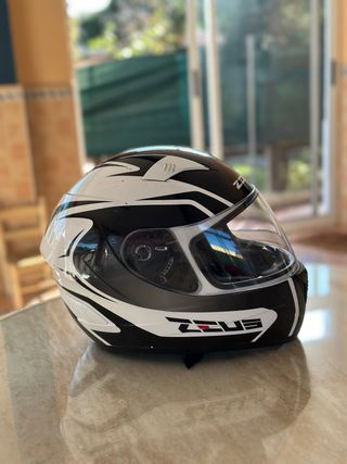 Casco Integral Zeus Negro y Blanco