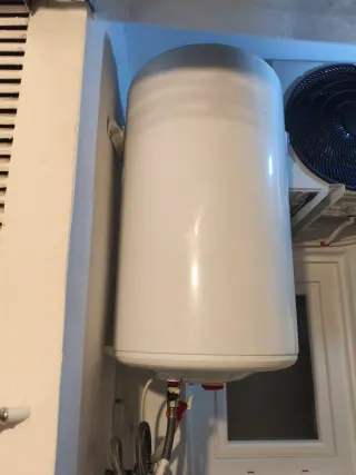 Calentador Eléctrico Agua 75L