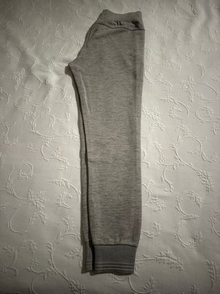 Pantalón chándal Adidas mujer gris