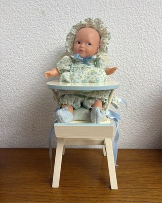 Muñeca LA NiNa con trona y mochila