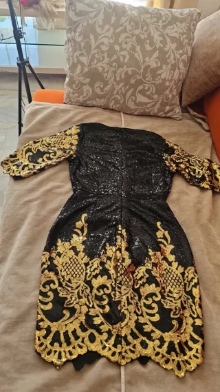 Vestido fiesta lentejuelas negro y dorado