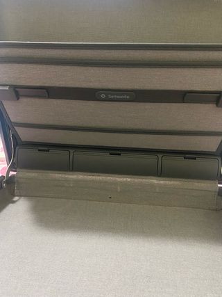 Maletín de trabajo Soredo negro y dorado