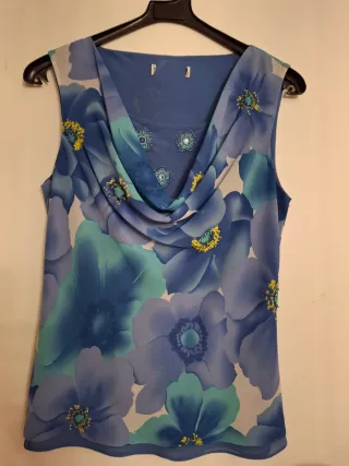 Vestido fiesta floral volante desigual