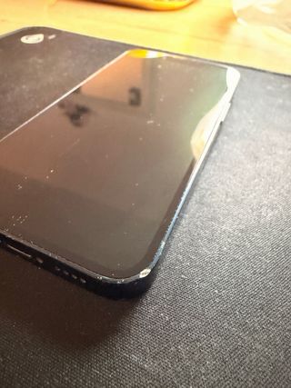 iPhone 13 mini azul, funciona perfecto