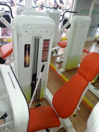 Macchina da palestra, pressa per gambe orizzontale