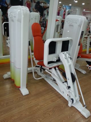 Macchina da palestra, pressa per gambe orizzontale