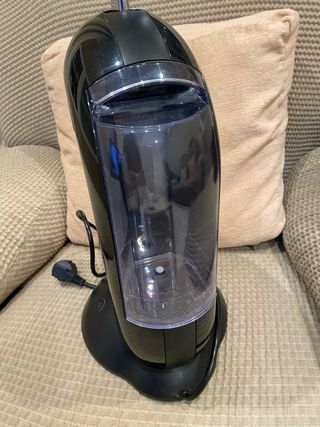 Cafetera Dolce Gusto Negra gran capacidad de agua