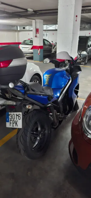 Triumph Sprint ST 1050 2007 Azul