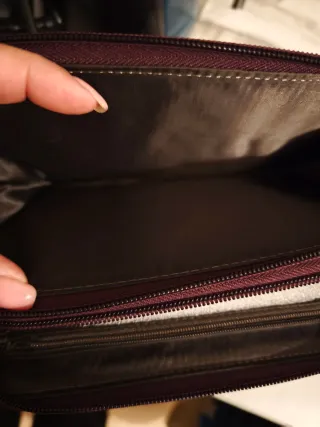 Billetera Guess Mujer roja