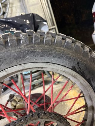 Neumático dunlop 4.00R18