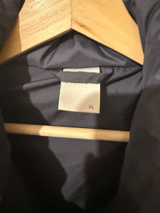 Abrigo Scalpers gris nuevo. Talla XL