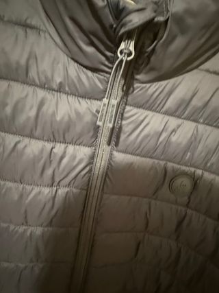 Abrigo Scalpers gris nuevo. Talla XL