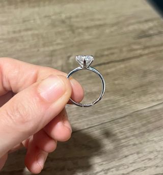 Anello acciaio con brillantino misura regolabile