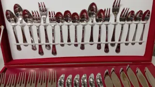 Cubertería 54 piezas Escudo Burgos