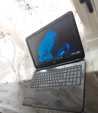 PC portatile HP 250 AMD A8