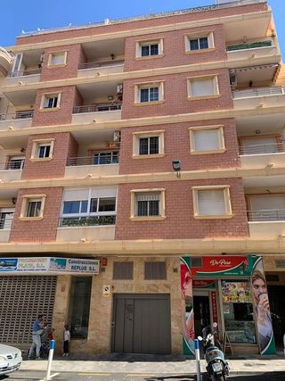 Garaje en alquiler en Playa del Cura en Torrevieja