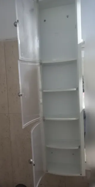 Armario o mueble para baño blanco