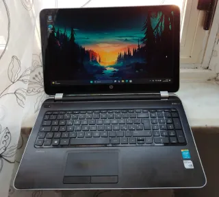 PC Portatile HP Intel i5 8Ram 500GB Window 11