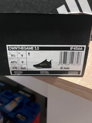 Adidas OWN THE GAME 3 Zapatillas Negras Doradas