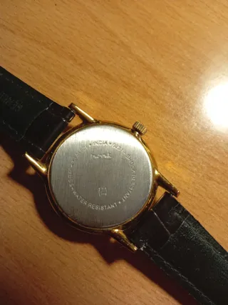 Reloj HMT Sona Rosa y Dorado