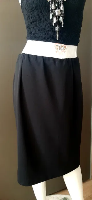 Gonna nera elasticizzata