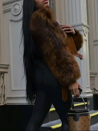 Abrigo de piel sintética y efecto cocodrilo