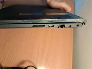 Dell Vostro 15 3500 - Bisagra Rota