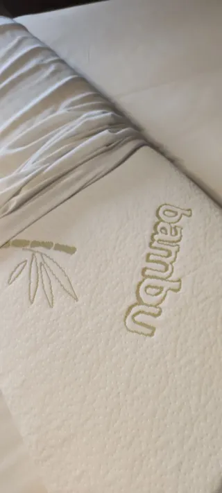 Almohada Viscoelástica 135cm con Funda