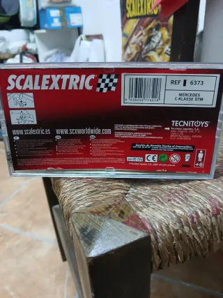 Scalextric Mercedes AMG C-Klasse DTM