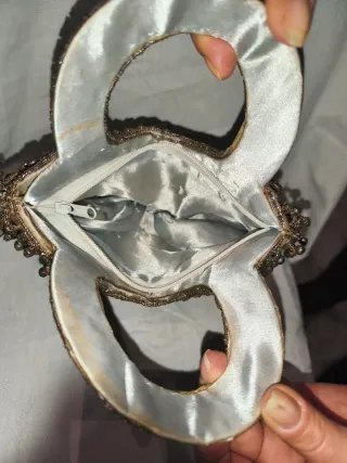 Bolsos de fiesta plateados y azules