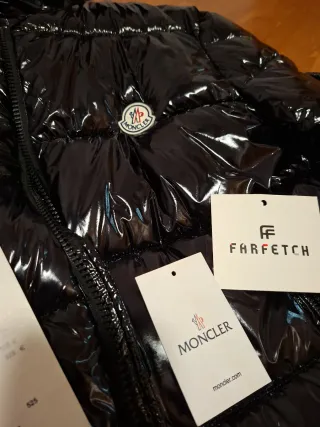 Abrigo Moncler Negro Brillante