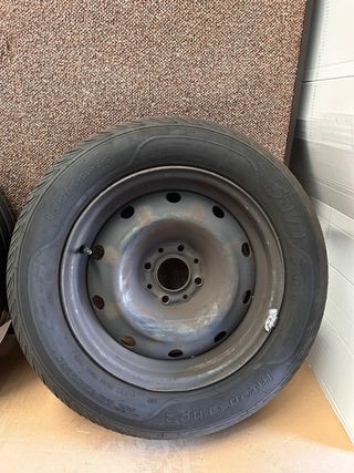 Llantas + neumáticos en 15 Citroen Xsara Picasso