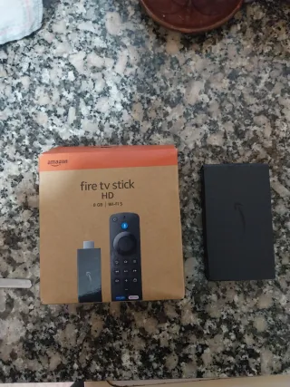 Fire TV Stick HD con Adaptador