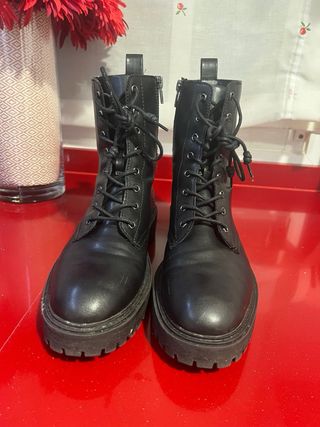 Stivali militari neri