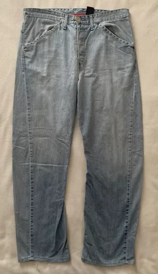 Vaqueros Levi's Engineered Twisted Leg Talla 36 US
