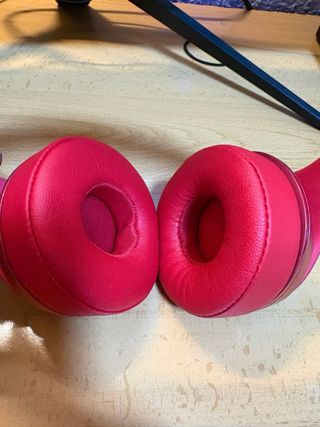 Beats Solo Auriculares Rosas y Rojos