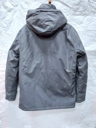 Parka Klandestine Gris Con Capucha Extraible