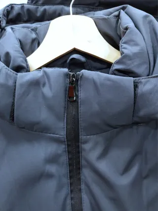 Parka Klandestine Gris Con Capucha Extraible