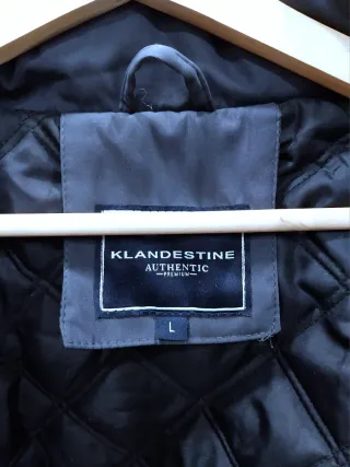 Parka Klandestine Gris Con Capucha Extraible