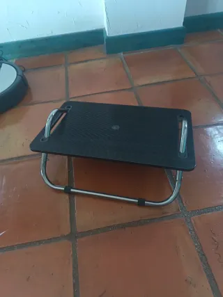 2 Reposapiés Ikea Nuevos. 9 euros unidad