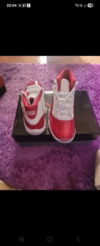 Zapatillas Jordan Hombre Talla 43 Rojas y Blancas