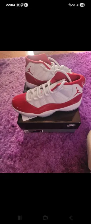 Zapatillas Jordan Hombre Talla 43 Rojas y Blancas