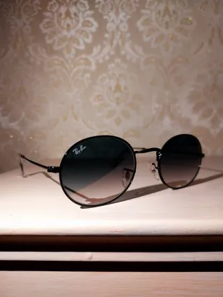 Occhiali da sole Ray-Ban rotondi neri