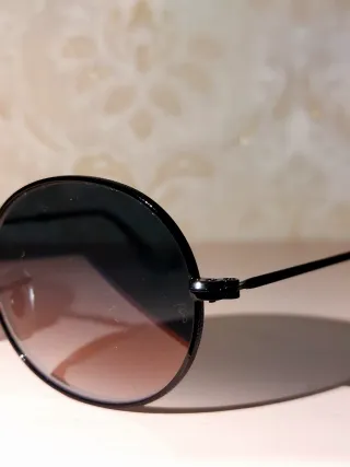 Occhiali da sole Ray-Ban rotondi neri