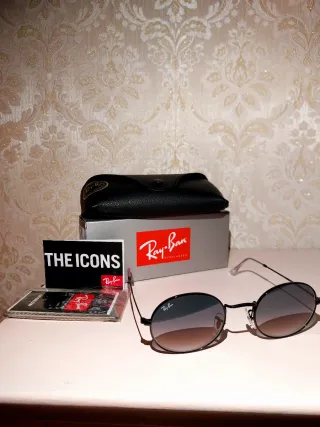 Occhiali da sole Ray-Ban rotondi neri