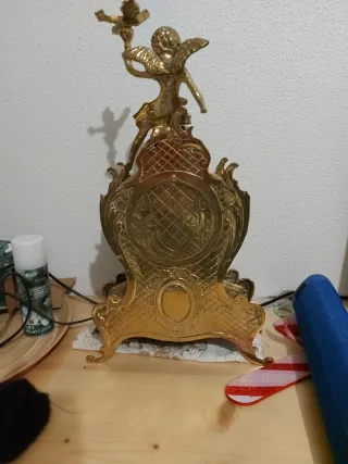 Reloj antiguo bronce con figura